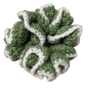 Women's Crochet Two Tone Ruffle Hair Scrunchie. Sage/White. Medium. Resortwear.